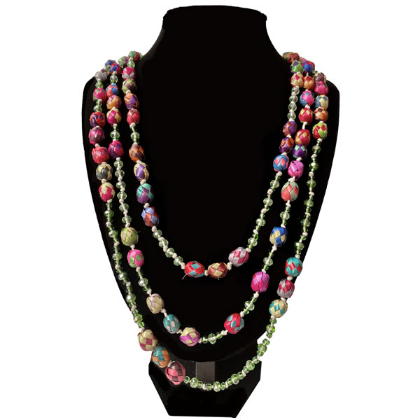 Collar Artesanal De Cuentas De Palma Y Cristal Verde, Tres Hilos 
